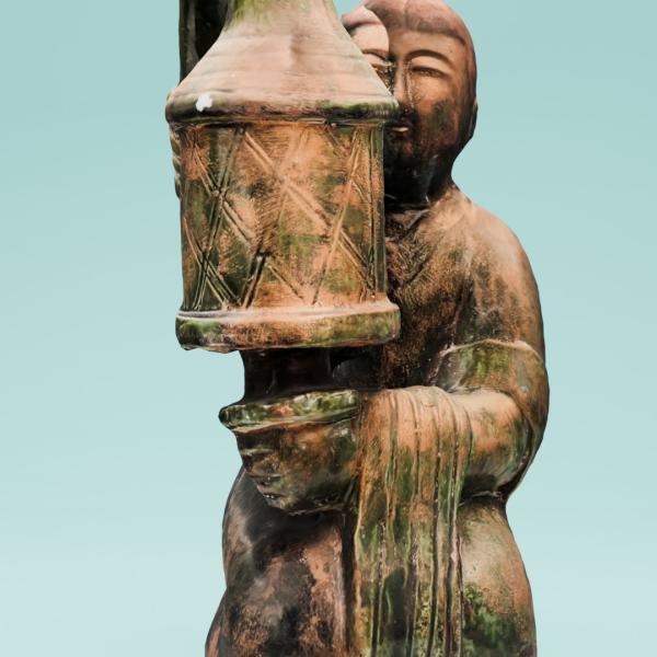 Foto 06 Monje con linterna.